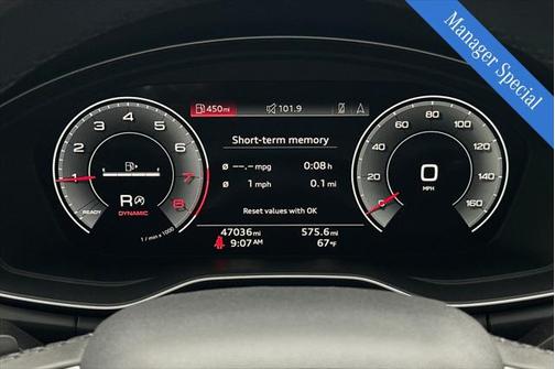 2022 Audi Q5 45 S line Prestige