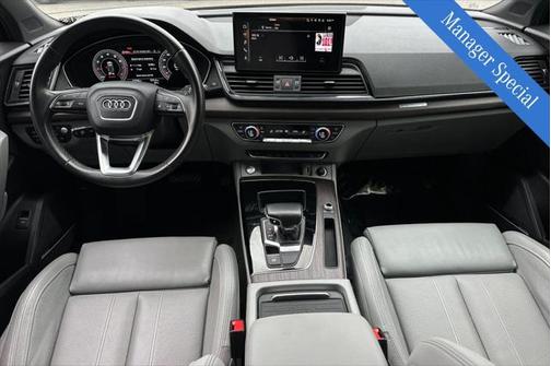 2022 Audi Q5 45 S line Prestige