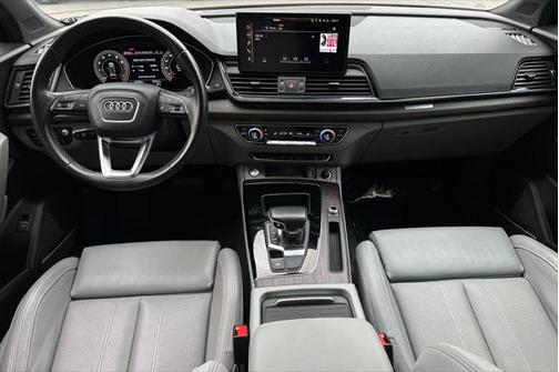 2022 Audi Q5 45 S line Prestige