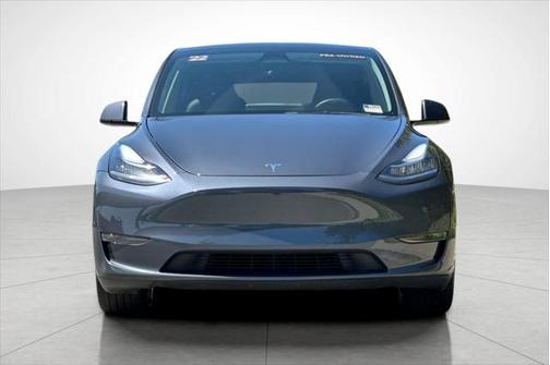 2022 Tesla Model Y Long Range Dual Motor All-Wheel Drive