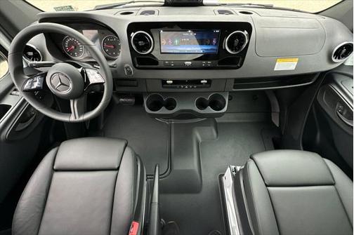 2025 Mercedes-Benz Sprinter 2500 Standard Roof