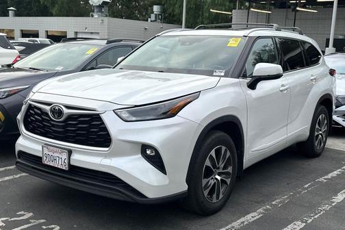 2022 Toyota Highlander XLE