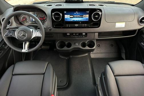 2026 Mercedes-Benz Sprinter 2500 Standard Roof