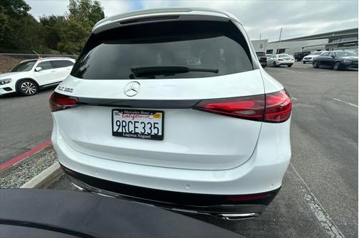 2025 Mercedes-Benz GLC 300 Base