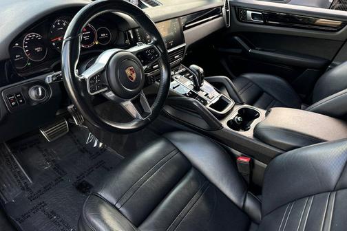 2020 Porsche Cayenne S