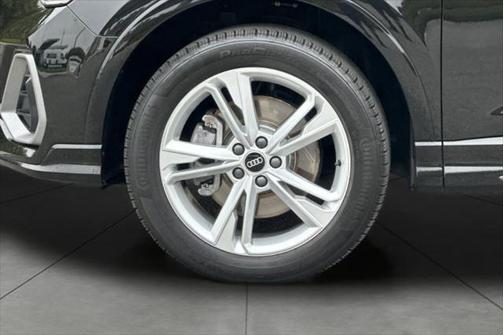 2023 Audi Q3 Premium 45 TFSI S line quattro Tiptronic