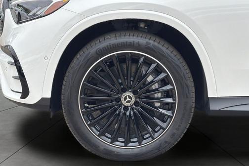 Polar White 2026 Mercedes-Benz GLC 300 Base