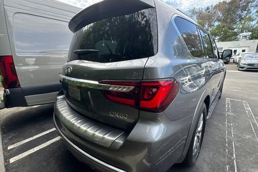 2018 INFINITI QX80 Base