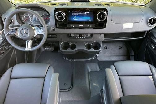 2026 Mercedes-Benz Sprinter 2500 Standard Roof