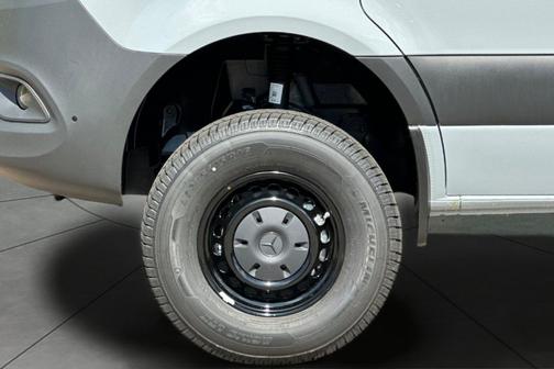 2026 Mercedes-Benz Sprinter 2500 Standard Roof