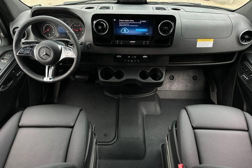 2026 Mercedes-Benz Sprinter 2500 Standard Roof