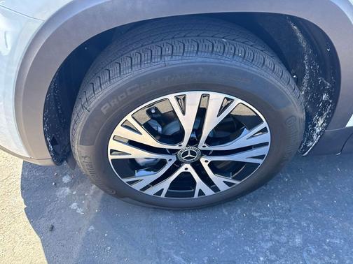 Polar White 2026 Mercedes-Benz GLB 250 Base