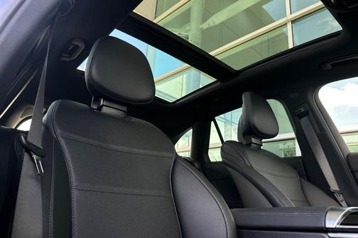 2026 Mercedes-Benz GLC 300 Base