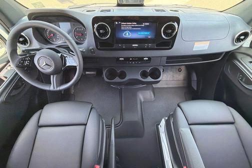 Arctic White 2026 Mercedes-Benz Sprinter 2500 Standard Roof