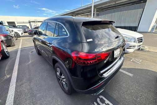 2025 Mercedes-Benz GLA 250 4MATIC