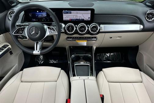 2025 Mercedes-Benz EQB 300 4MATIC