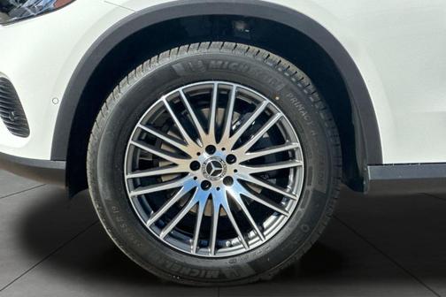 2026 Mercedes-Benz GLC 300 Base