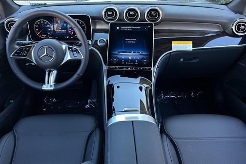 2026 Mercedes-Benz GLC 300 Base