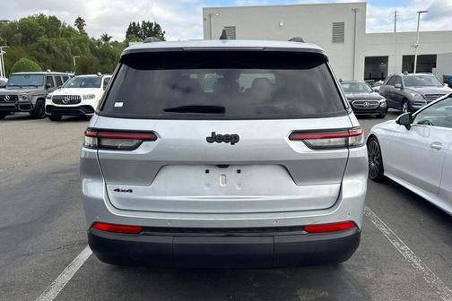 2024 Jeep Grand Cherokee L Altitude