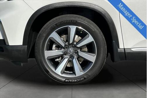 2023 Honda Pilot Touring 8-Passenger