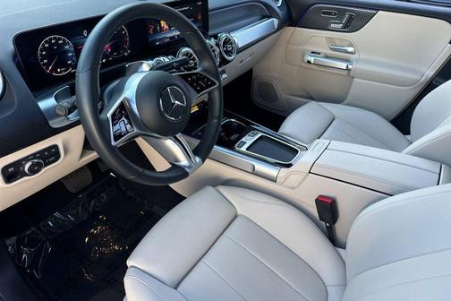 2025 Mercedes-Benz GLB 250 Base