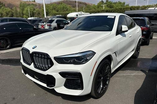 2023 BMW X6 M50i