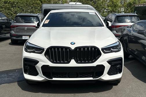 2023 BMW X6 M50i