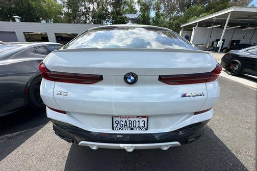 2023 BMW X6 M50i