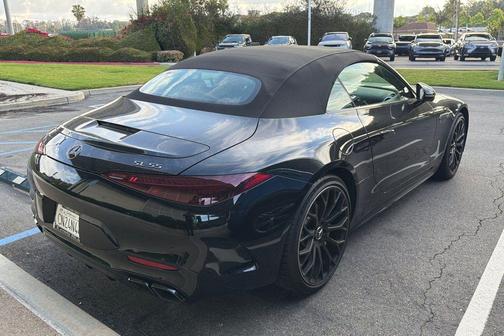 Obsidian Black Metallic 2022 Mercedes-Benz AMG SL 55 Base