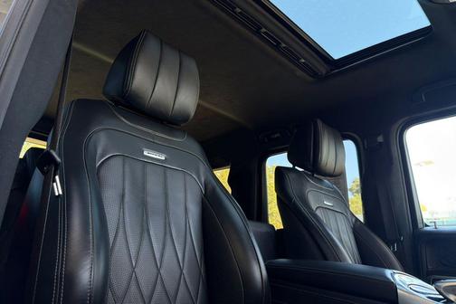 MANUFAKTUR Graphite Metallic 2024 Mercedes-Benz AMG G 63 4MATIC