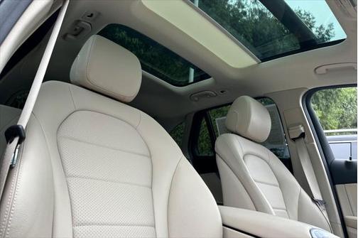 2022 Mercedes-Benz GLC 300 Base