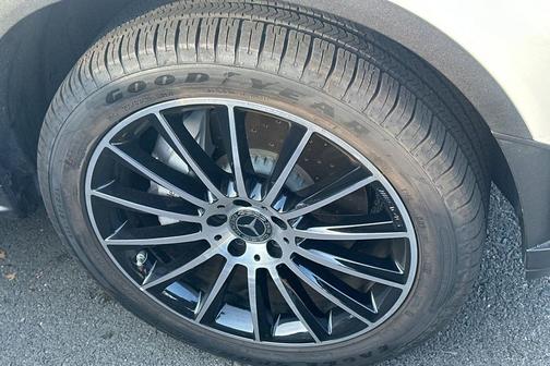 2022 Mercedes-Benz GLC 300 4MATIC Coupe