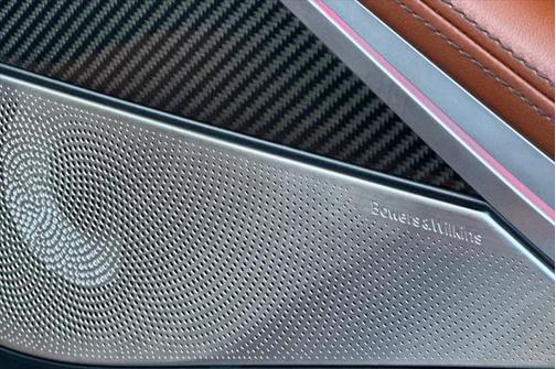 2024 BMW X7 M60i