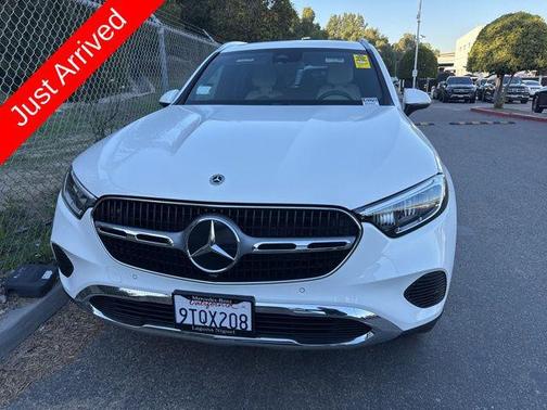 2025 Mercedes-Benz GLC 300 4MATIC