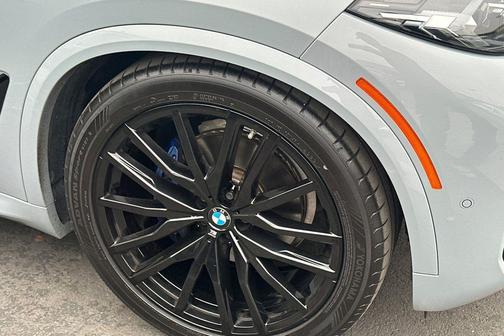 Brooklyn Grey Metallic 2024 BMW X5 sDrive40i