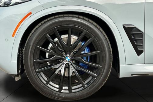 Brooklyn Grey Metallic 2024 BMW X5 sDrive40i