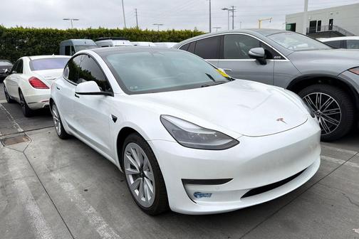 Pearl White Multi-Coat 2021 Tesla Model 3 Standard Range Plus