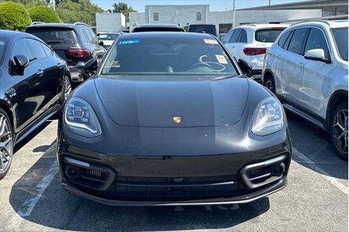 2023 Porsche Panamera Platinum Edition