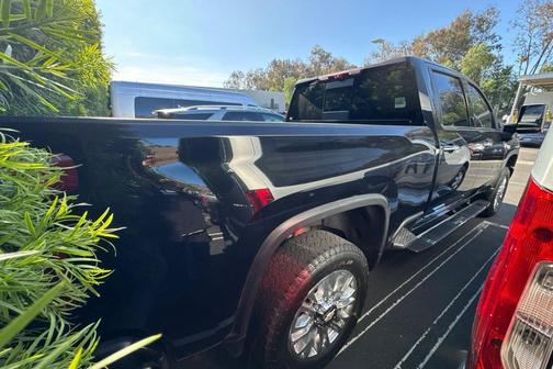 2022 Chevrolet Silverado 2500 High Country