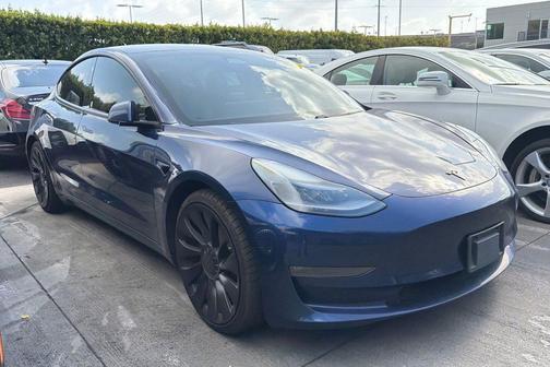 Pearl White Multi-Coat 2021 Tesla Model 3 Performance