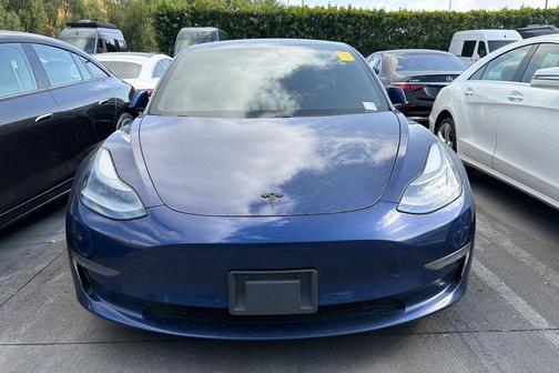 Pearl White Multi-Coat 2021 Tesla Model 3 Performance