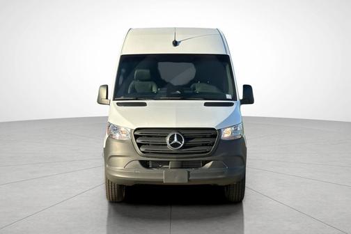 2026 Mercedes-Benz Sprinter 2500 Standard Roof