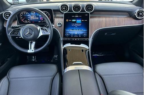 2025 Mercedes-Benz GLC 300 4MATIC