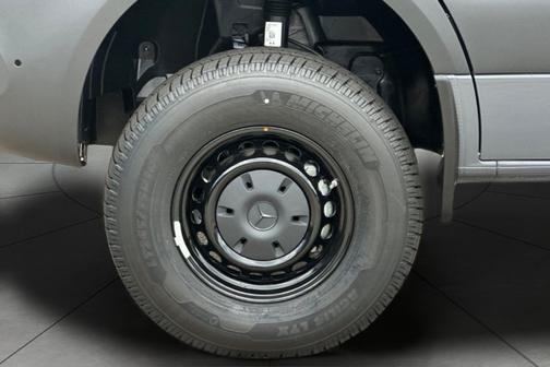 2025 Mercedes-Benz Sprinter 2500 Standard Roof