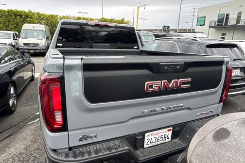 2024 GMC Sierra 1500 AT4X