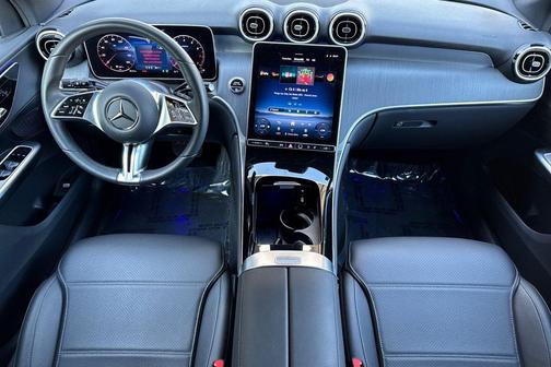 2025 Mercedes-Benz GLC 300 Base