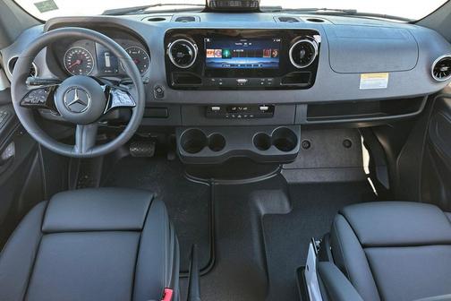 2026 Mercedes-Benz Sprinter 2500 High Roof