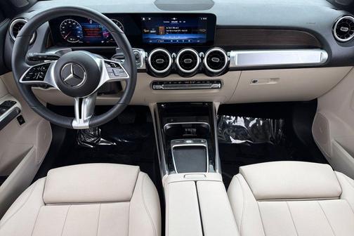 Night Black 2026 Mercedes-Benz GLB 250 Base