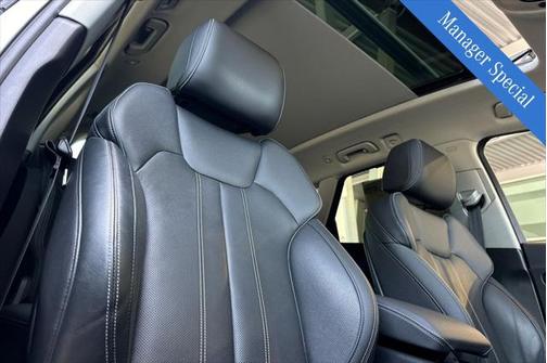 2022 Audi Q5 45 S line Prestige