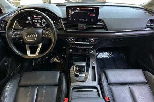 2022 Audi Q5 45 S line Prestige